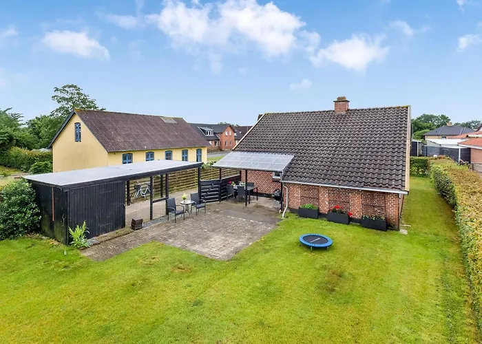 Дом отдыха Kirsi - From The Sea By Interhome *